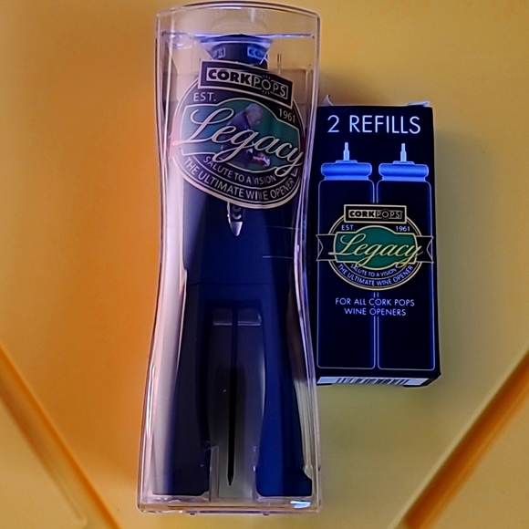 Legacy Cork Pops wine opene with refills - Picture 1 of 5